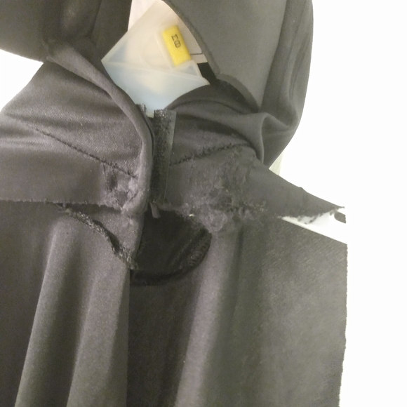 Boys Sz Medium Batman Costume - Picture 5 of 8